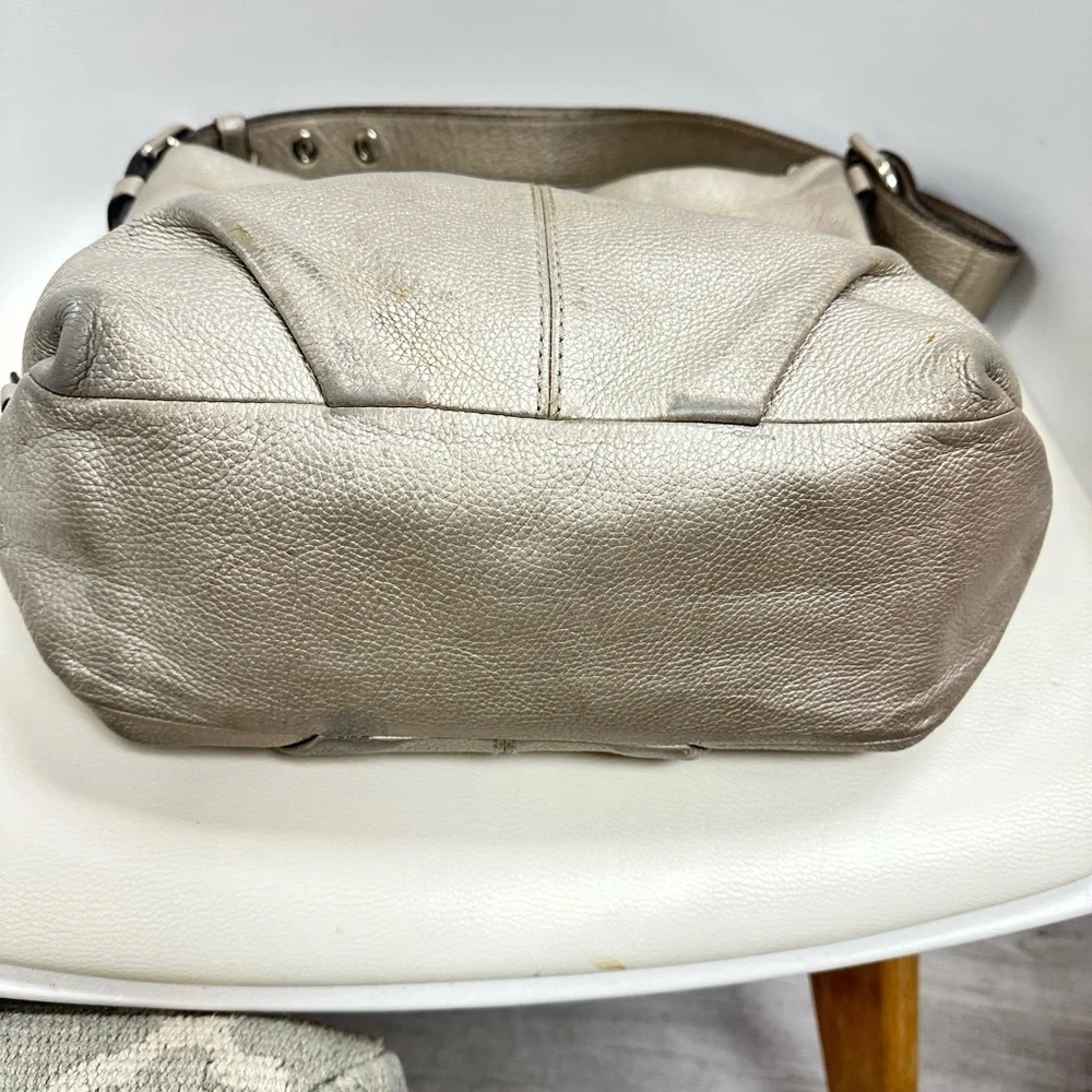 Coach Metallic Gold Beige Leather Shoulder Bag F15064 Zip Top